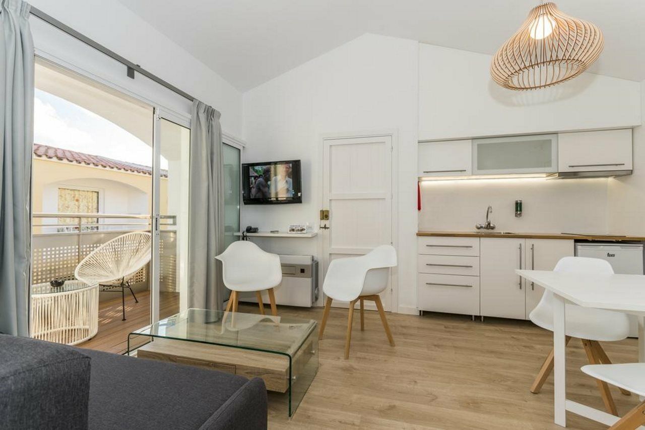 Apartaments Cales De Ponent Ciutadella  Εξωτερικό φωτογραφία